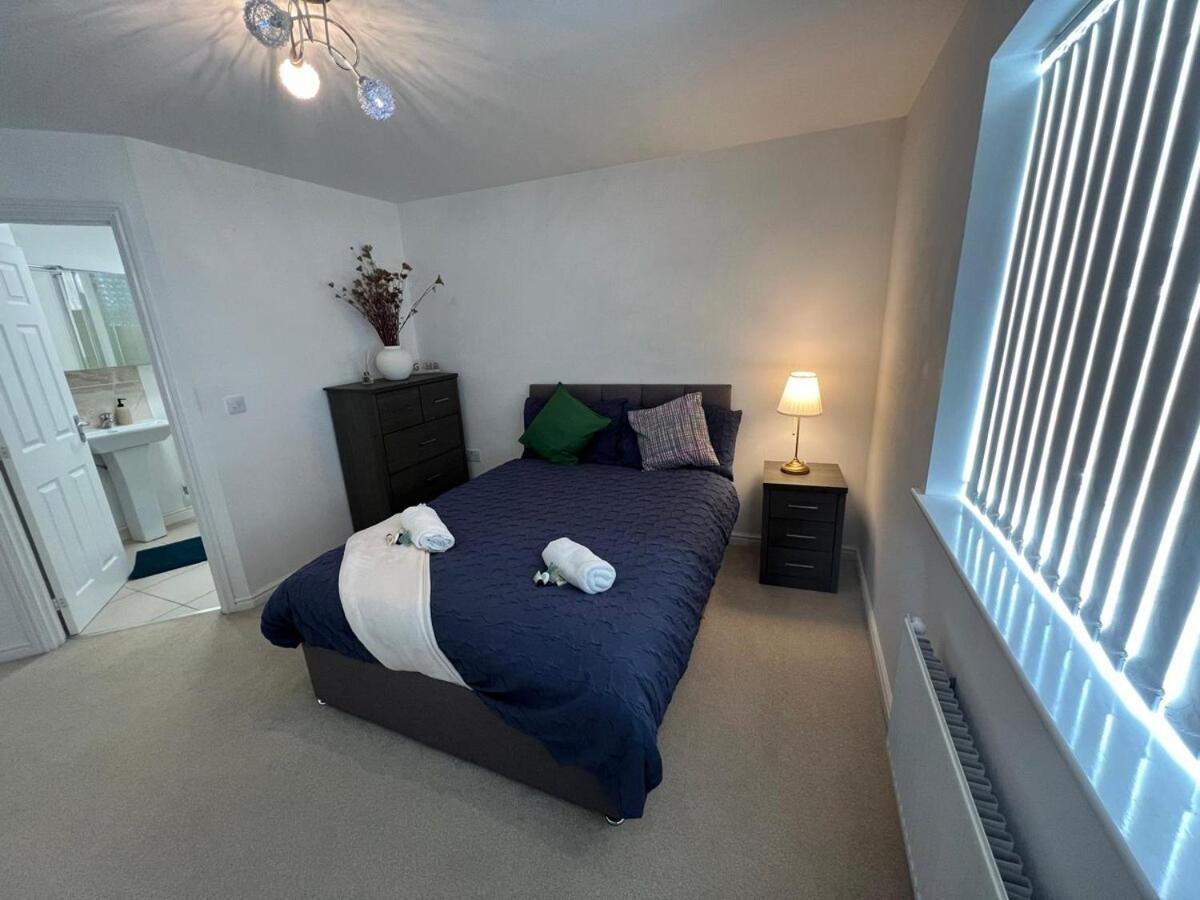 Spacious Modern 4Bd House Kingston upon Hull Eksteriør billede