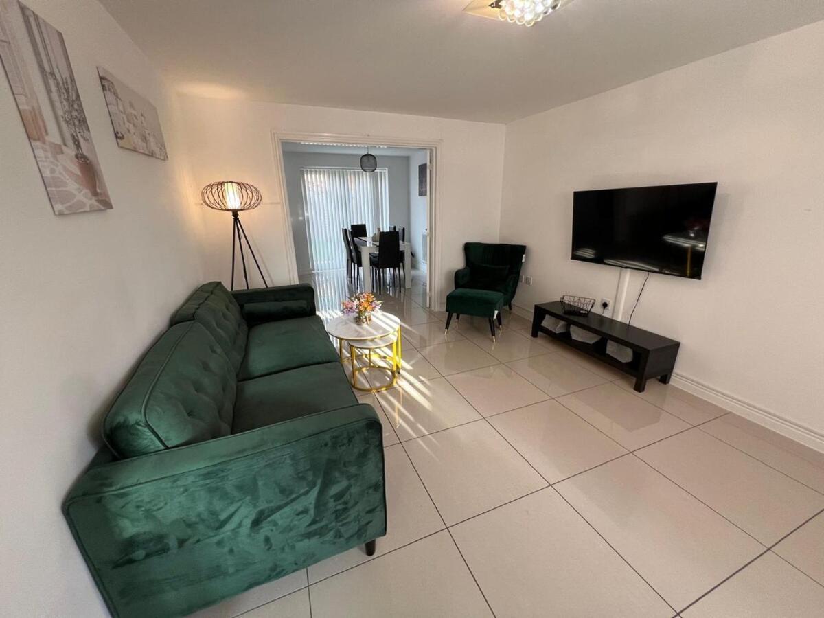 Spacious Modern 4Bd House Kingston upon Hull Eksteriør billede